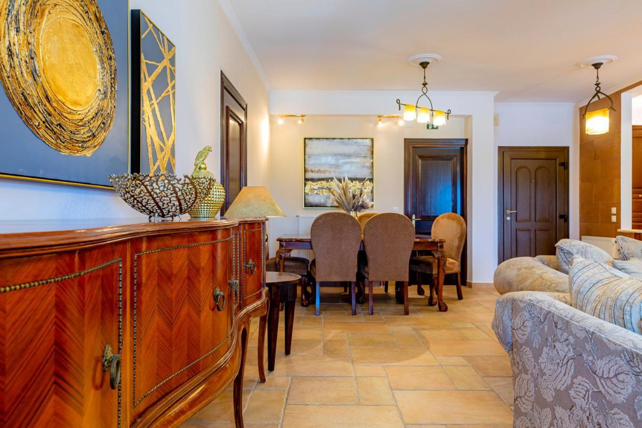 Solaris Methea- Luxury Central Villa By The Castle Kassiópi Eksteriør bilde